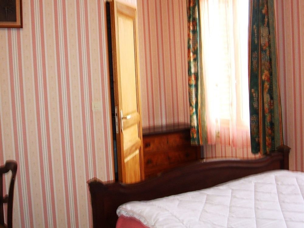 เลอ วาล โดมิญง Bed & Breakfast Trefcon ภายนอก รูปภาพ